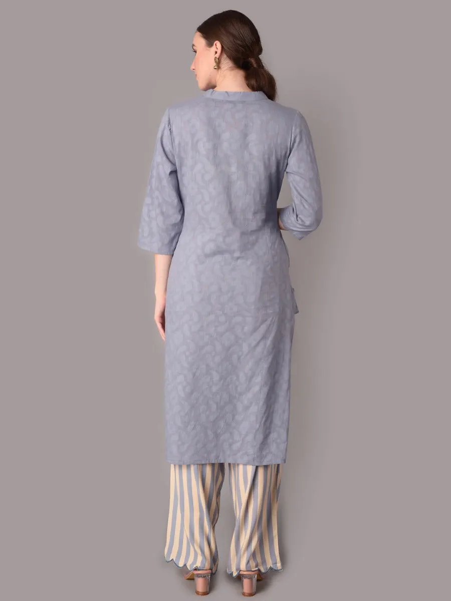 Women Blue Embroidered Kurta With Pant